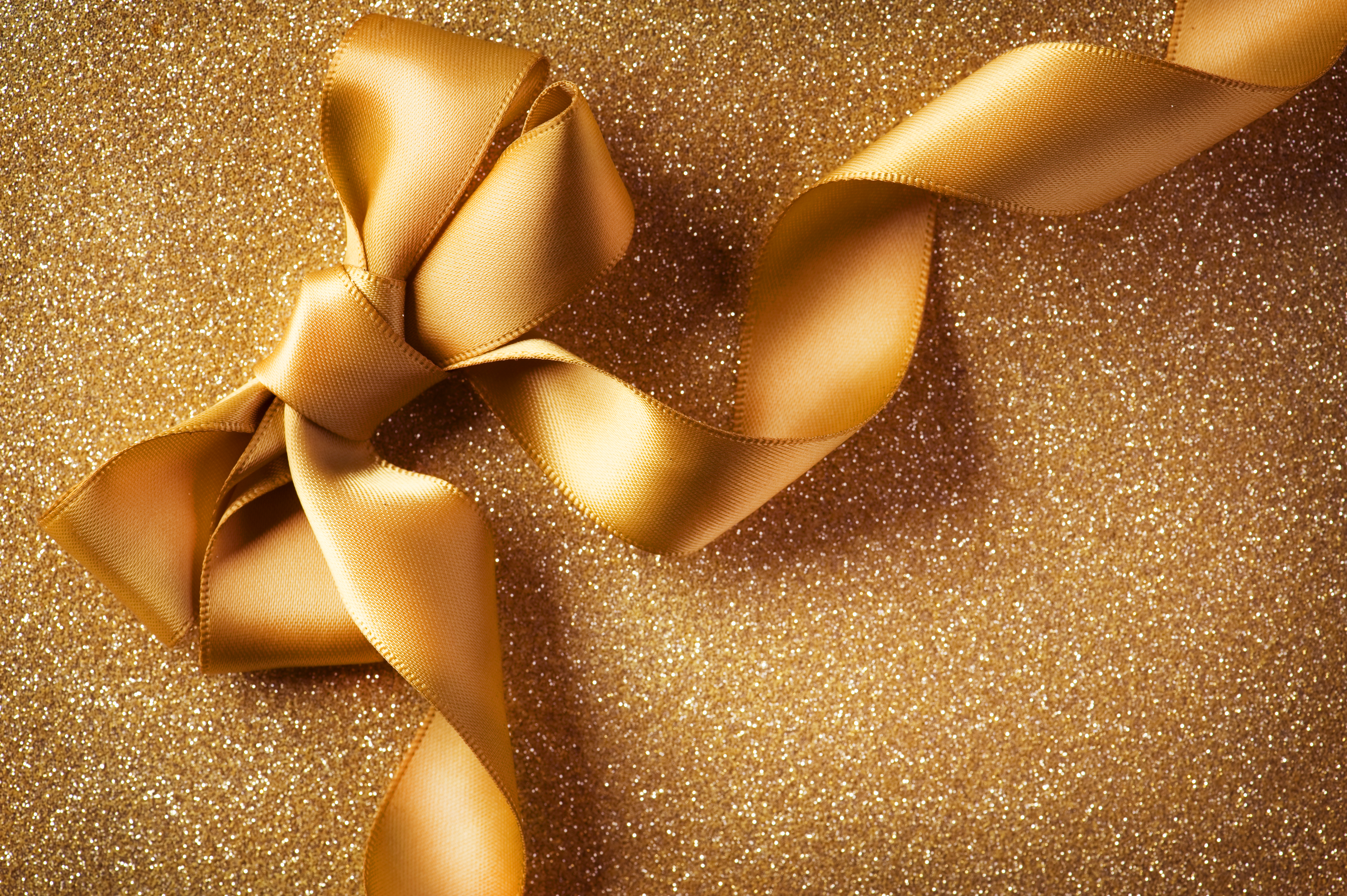 Gold glittery bow
